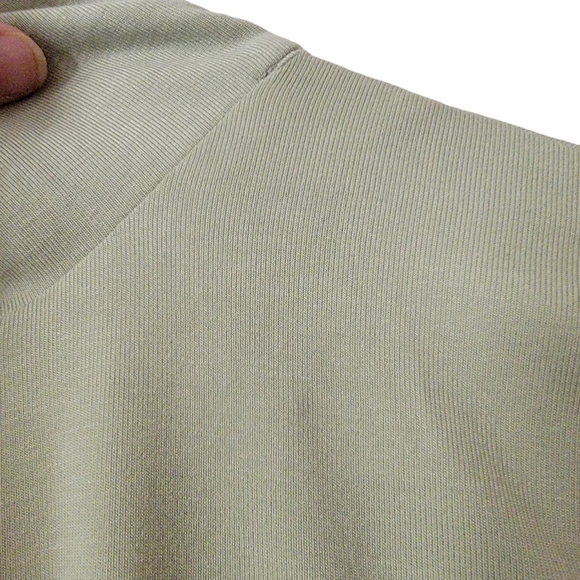 Capsule 121 light green zeta 1/2 zip top nwt size xs - Picture 5 of 6